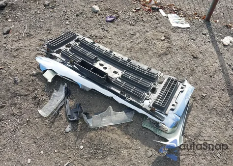 2011 Ford E-350 Super Duty Xlt z USA, uszkodzony, nr VIN 1FBSS3BL0BDA98765